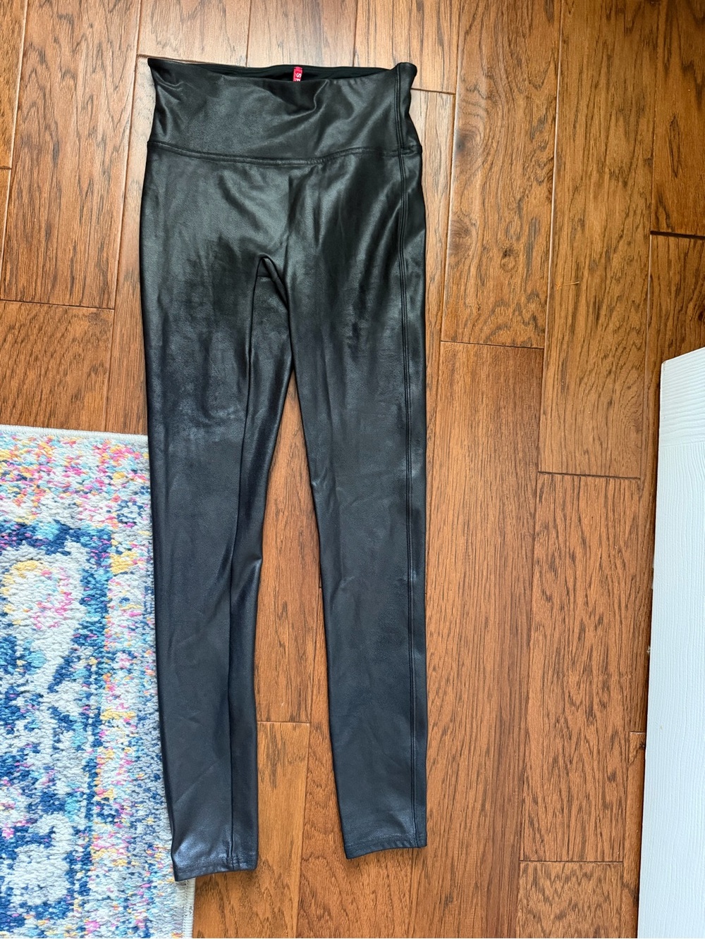 Spanx Women's Black Mid Rise Waisted Faux Leather Leggings Size Medium